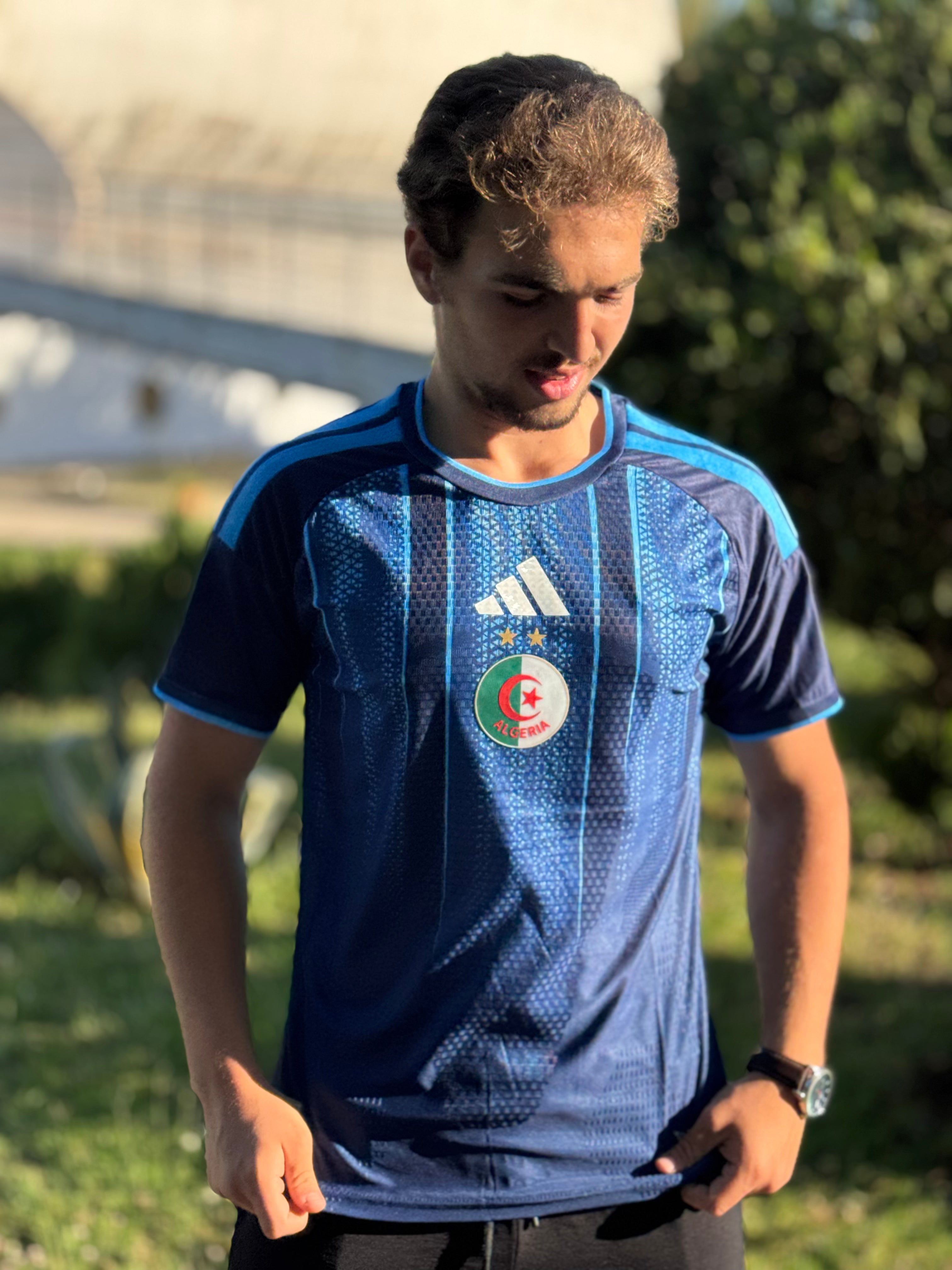 قميص المنتخب الجزائري 2026 الأزرق