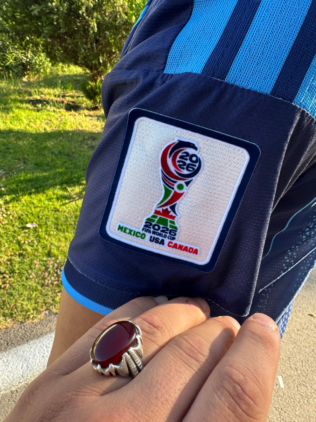 قميص المنتخب الجزائري 2026 الأزرق