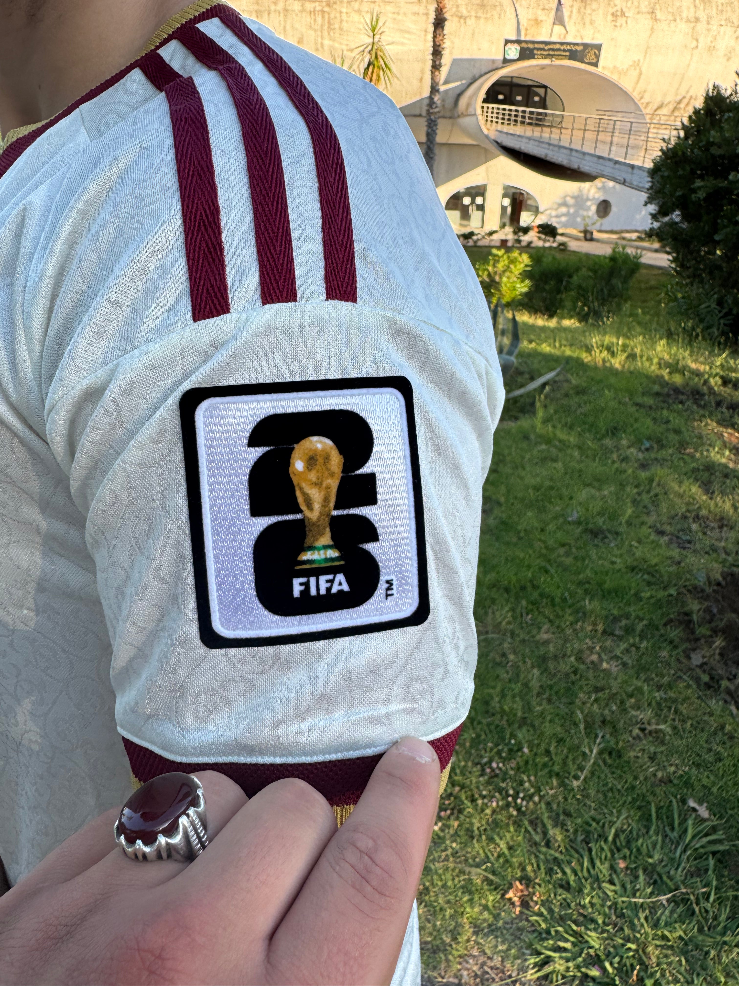 قميص المنتخب الإسباني الأبيض  2026