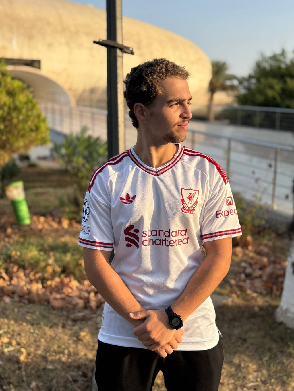 قميص ليفربول الأبيض 2027