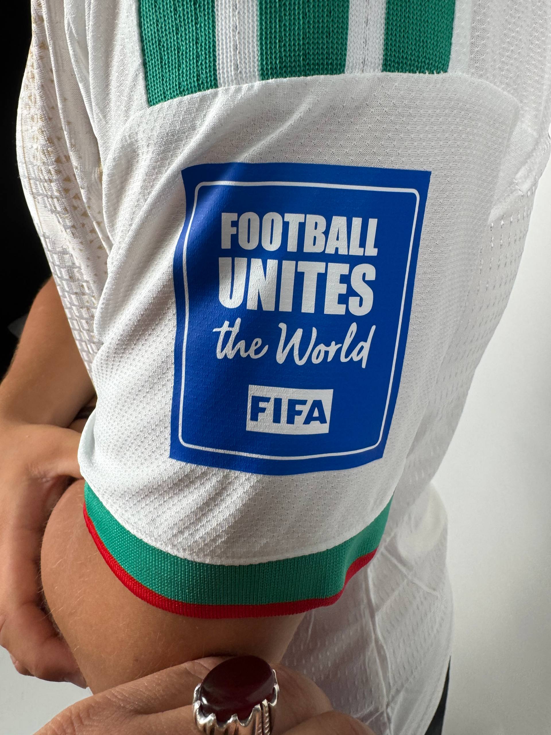 . قميص المنتخب الجزائري 2026 الأبيض