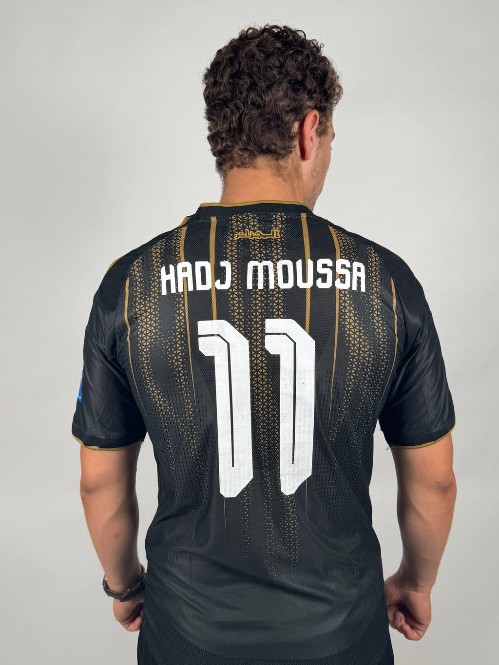 . قميص المنتخب الجزائري 2026 الأسود