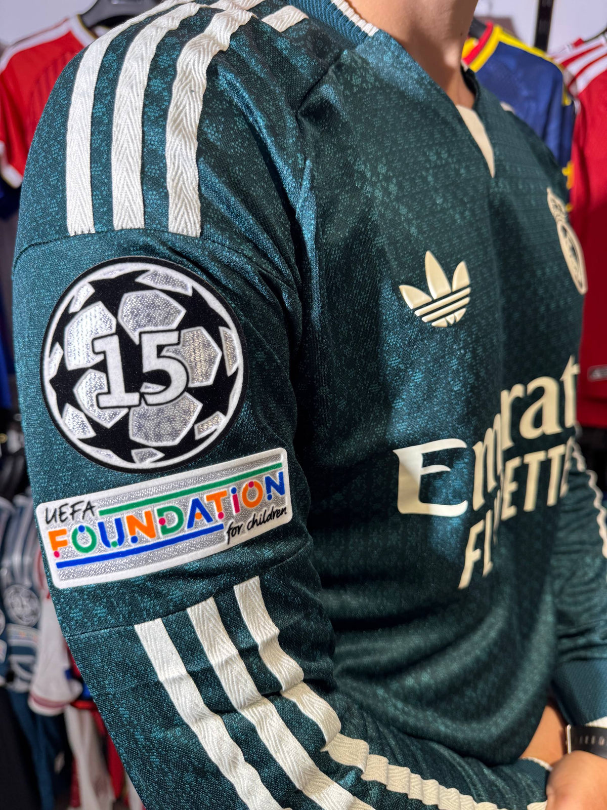 قميص ريال مدريد الأخضر 2027 manche longue