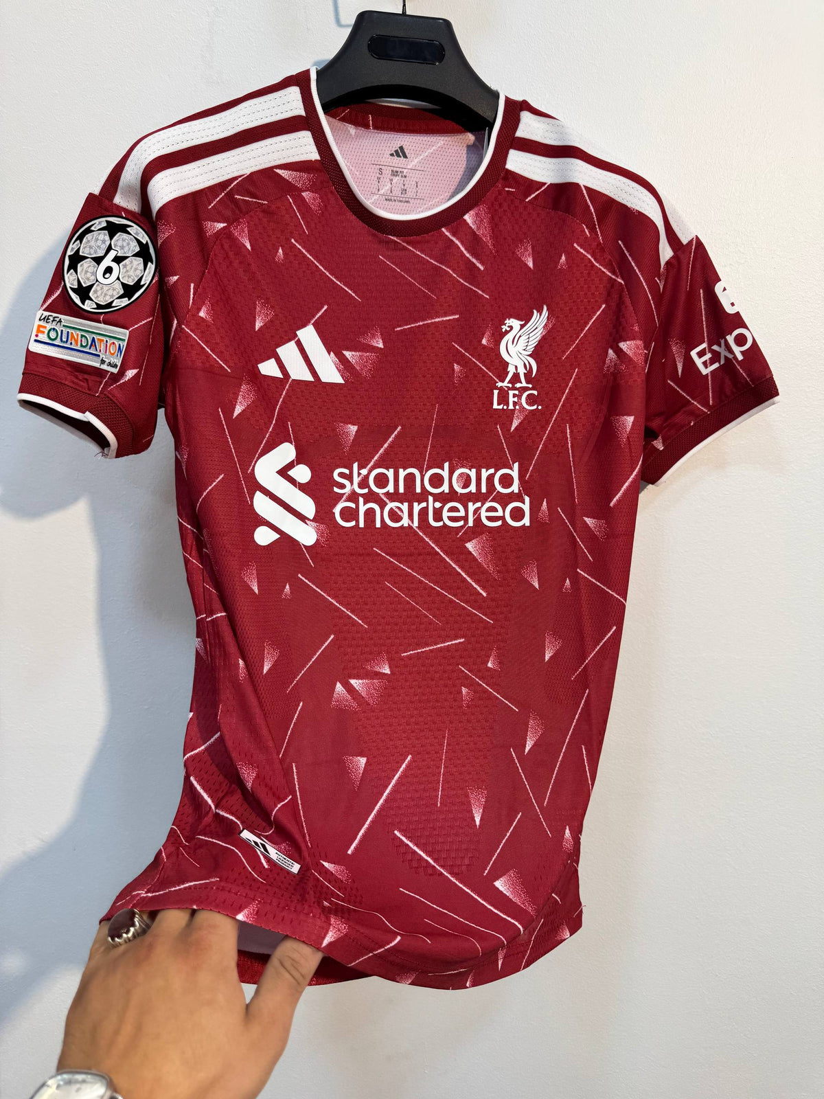 قميص ليفربول  الأحمر 2027