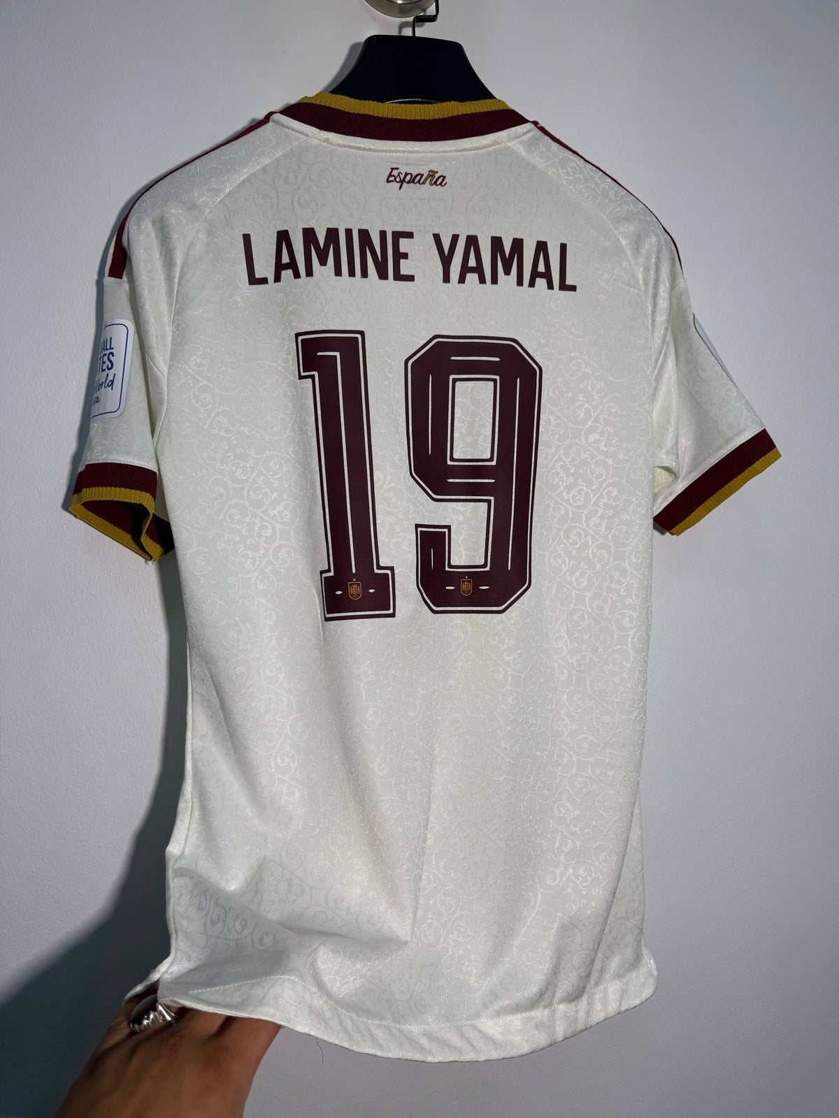قميص المنتخب الإسباني الأبيض  2026